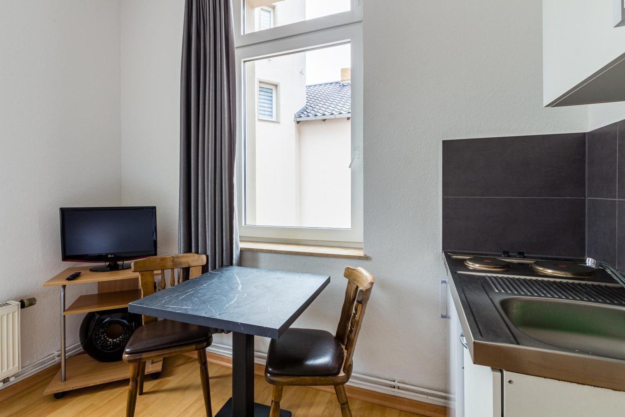 Voyage Pension Leipzig Buitenkant foto