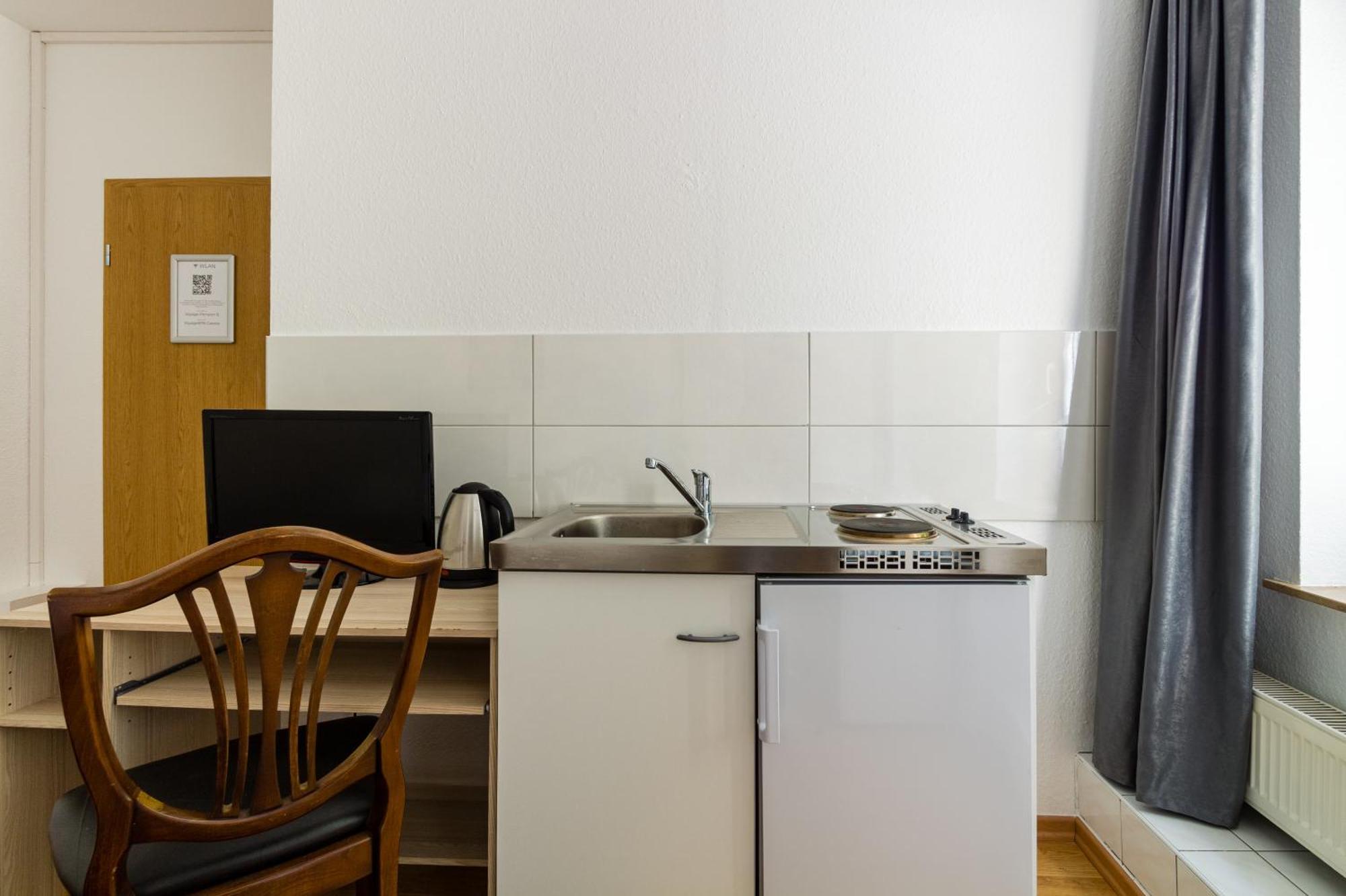 Voyage Pension Leipzig Buitenkant foto